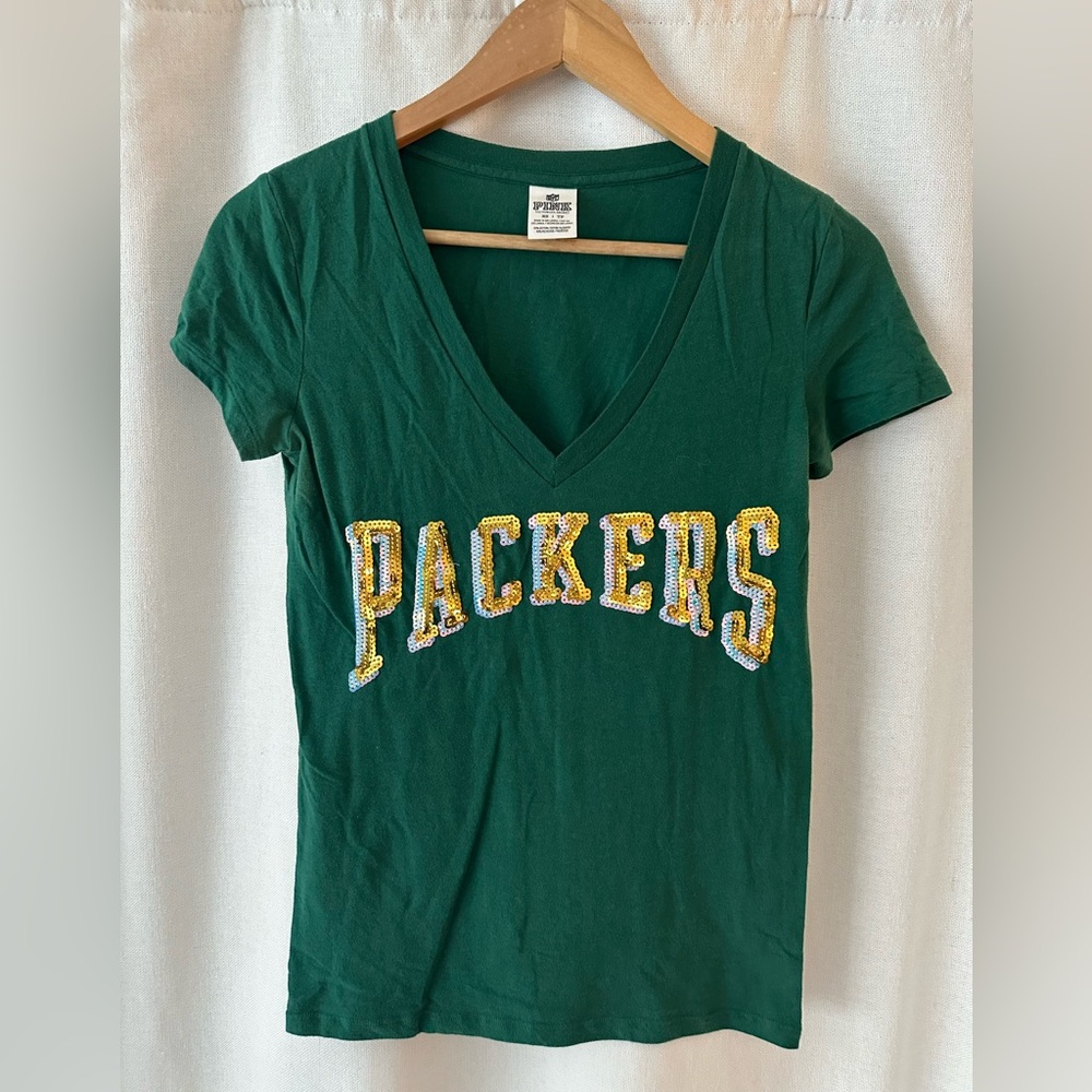 VS PINK Green Bay Packers V-Neck T-Shirt